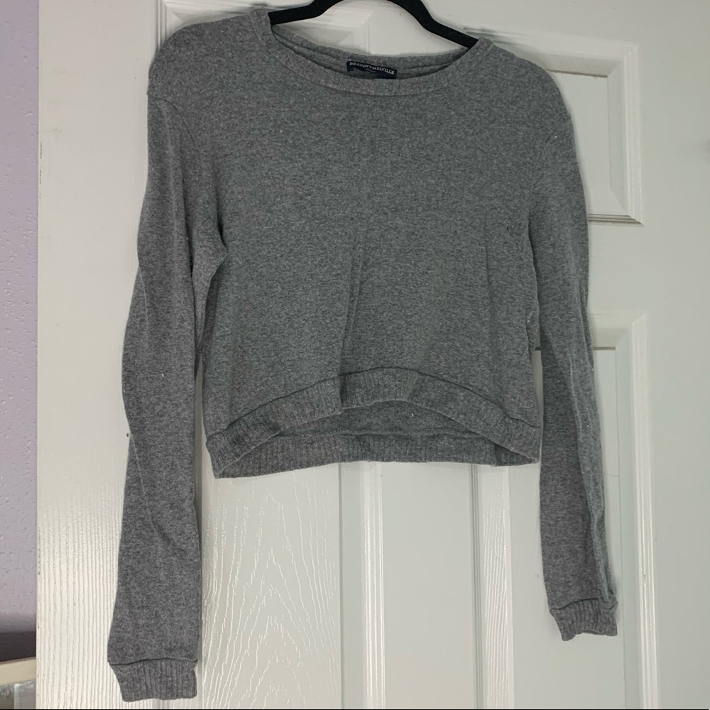 Brandy Melville Cropped Sweater